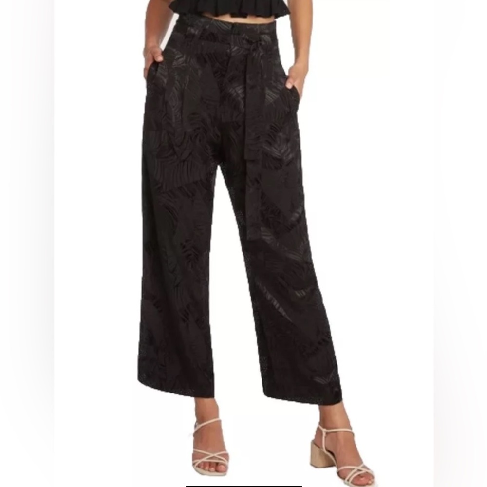 WILLOW & CLAY High Waisted Black  Animal Print Cropped Chandler Pants-Size 8